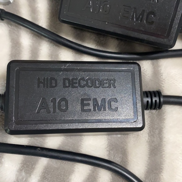 White headlights for a 2011 Chevy Cruz. - Picture 4 of 8